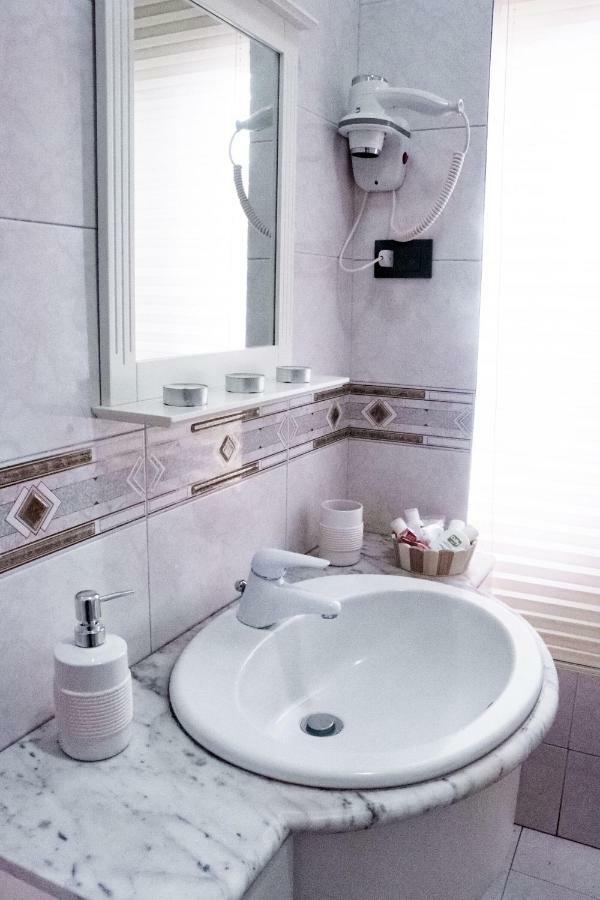 Anchor And Rose Apartment Salerno Exterior photo