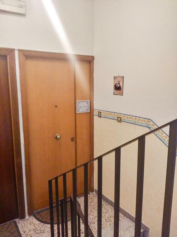 Anchor And Rose Apartment Salerno Exterior photo